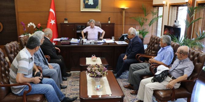 Emeklilerden Vali Çınar’a Ziyaret
