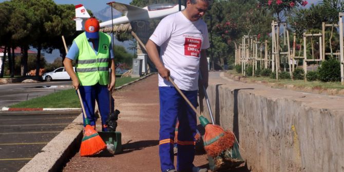 Belediye Başkanı Çöp Topladı, Aşevinde Patates Soğan Soydu