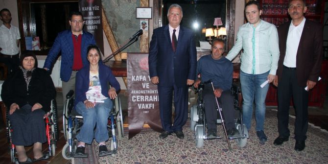 Bedensel Engellilerin Akülü Araç Sevinci.