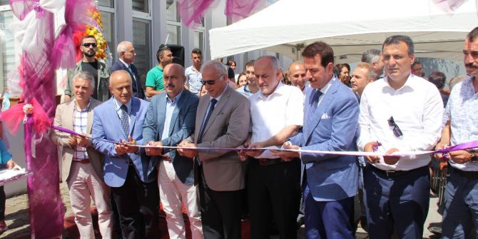 Gazi Devlet Hastanesinde Sergi Ve Kafeterya Açılışı