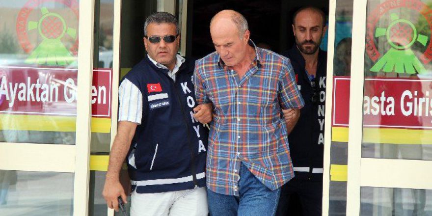 Kızını Ve Damadını Öldürdü