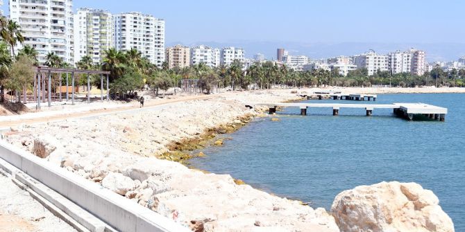 Mezitli Sahil Bandı Yenileme Projesi’nin Yüzde 65’i Tamamlandı