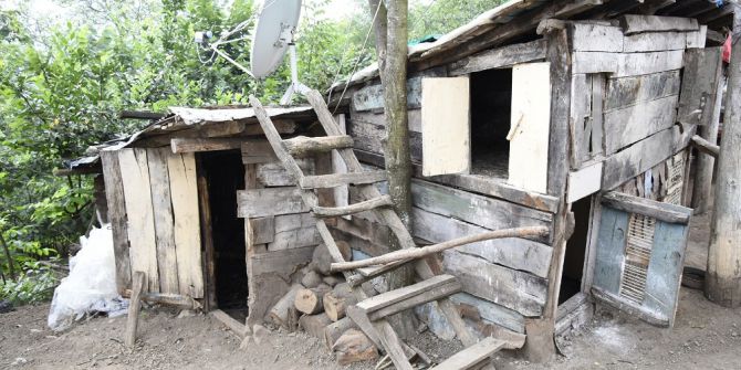 Barakadan Kurtuldular