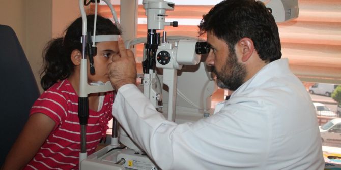 Uzmanlar Merdiven Altı Güneş Gözlükleri Konusunda Uyardı