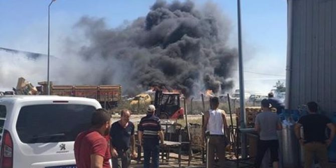 Balıkesir’de Onlarca Araç Alev Topuna Döndü