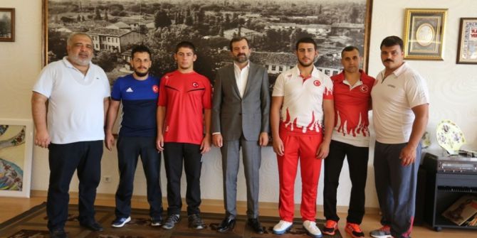 Gürsulu Sporculardan Başkan Işık’a Ziyaret