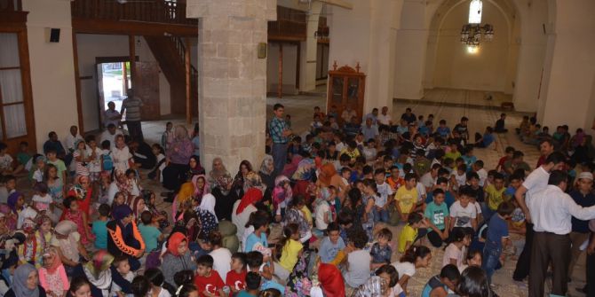 Çocuklar Camide Buluştu