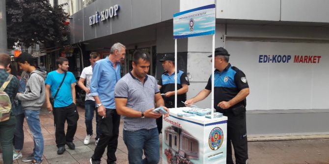 Dolandırıcı Ve Hırsızlara Karşı Vatandaşlara 5 Bin Bilgilendirici Broşür Dağıtıldı