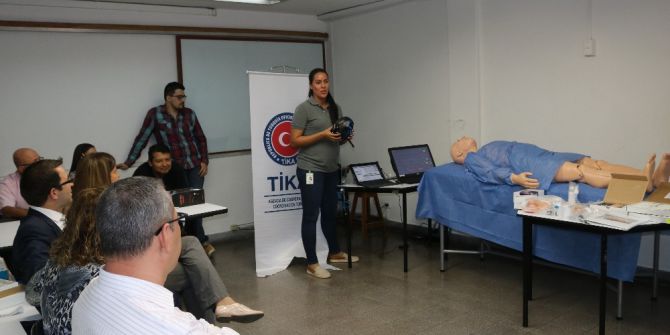 Tika’dan Kolombiya Antioquia Üniversitesi’ne Sağlık Ekipmanı Desteği