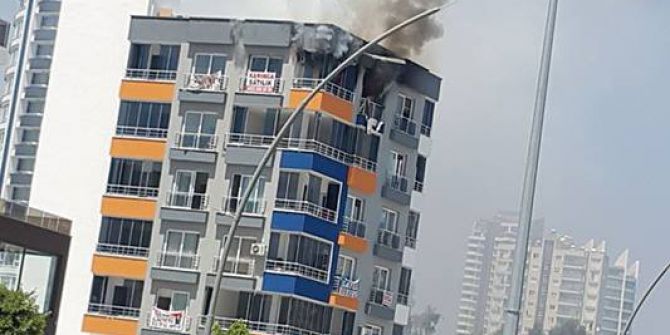 5 Katlı Apartmanda Çıkan Yangın Korkuttu