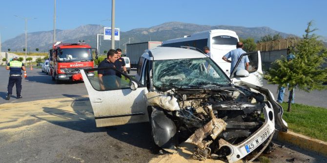 Manisa’da Trafik Kazası: 6 Yaralı