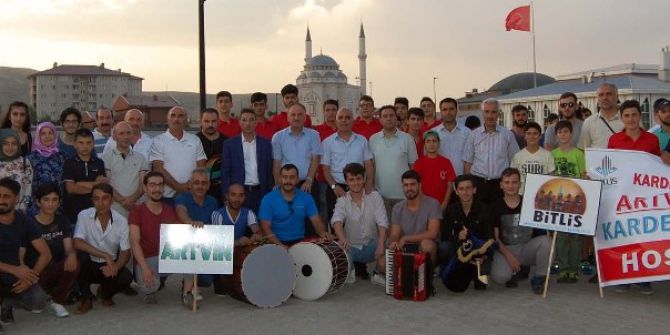 Artvinliler İle Bitlisliler "Kardeşlik Projesi" Kapsamında Buluştu