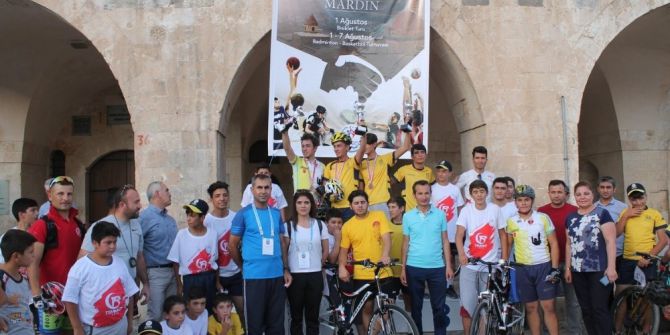 Mardin’de Kardeşlik Ve Spor Turnuvaları Başladı