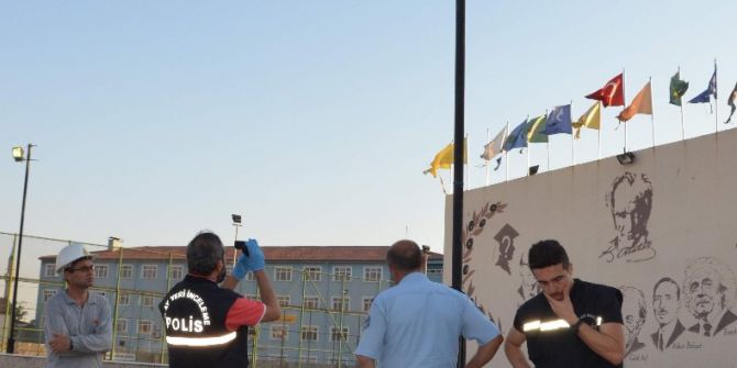 Elektrik Akımına Kapılan İşçi Direkten Düşerek Hayatını Kaybetti