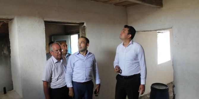 Kaymakamlıktan Evi Yanan Vatandaşa Maddi Destek