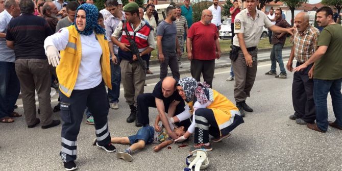 Düzce’de Otomobil Bisiklete Çarptı: 2 Yaralı