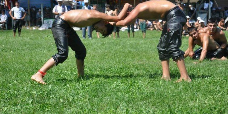 Dursunbey 77. Geleneksel Yağlı Güreşleri Başlıyor