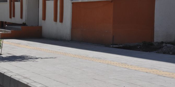 Karayollarından Kars’a Modern Kaldırım