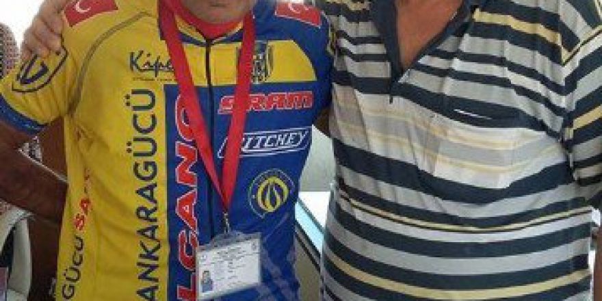 Milli Bisikletçi Demokrasi İçin Yollarda