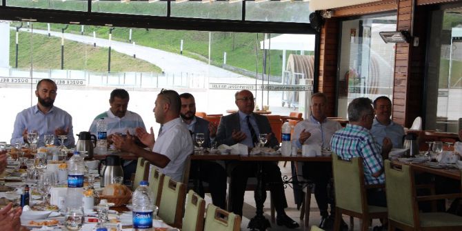 Musiad Düzce Şubesi Dost Meclisi Bir Araya Geldi