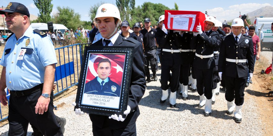 Şehit Polis Memuru Dualarla Uğurlandı