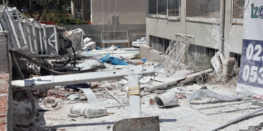 İzmir’de İskele Dehşeti: 3 İşçi Öldü, 2 İşçi Son Anda Kurtuldu