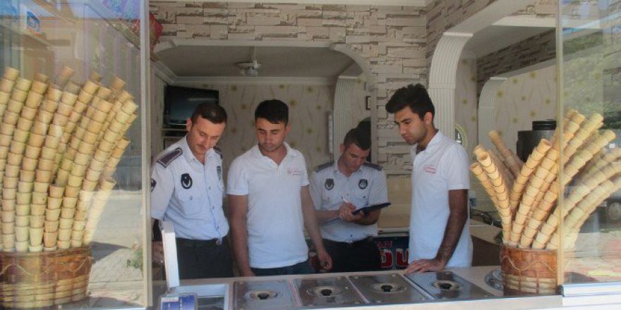 İnegöl Zabıtasından Gıda Denetimi