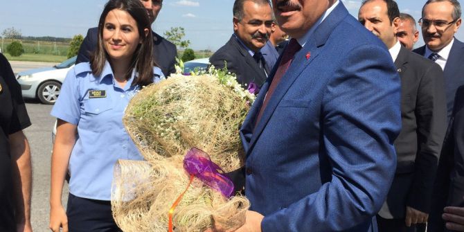 Gümrük Bakanı Tüfenkci, İpsala Gümrük Kapısı’nda İncelemelerde Bulundu