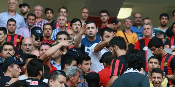 Taraftar İle Polis Arasında Arbede