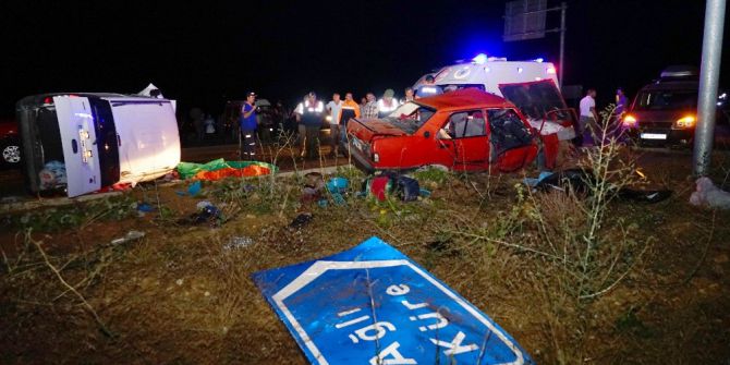 Kastamonu’da Kavşakta Feci Kaza: 2 Ölü, 6 Yaralı