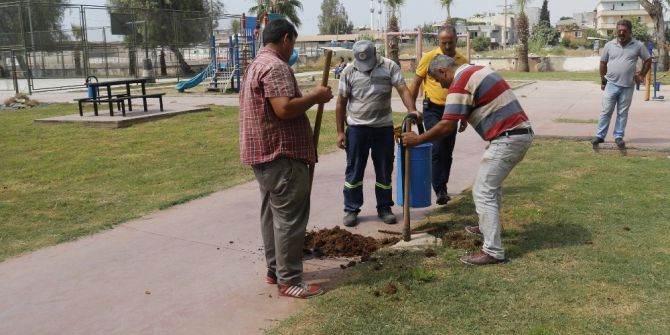 Akdeniz Belediyesi Parkları Revize Ediyor