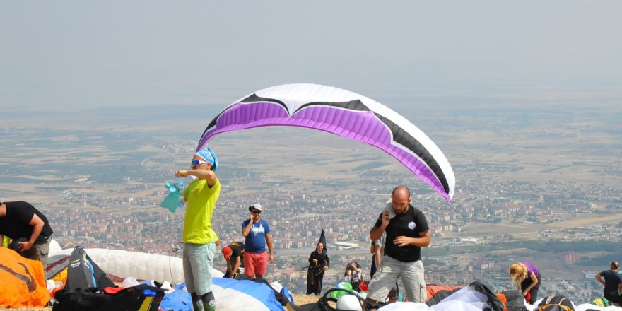 Xc Open Yamaç Paraşütü Şampiyonası Akşehir’de Başladı