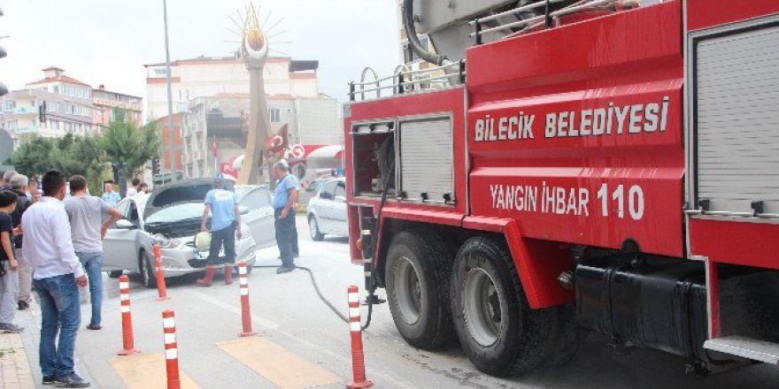 Bilecik’te Seyir Halindeki Araç Alev Aldı