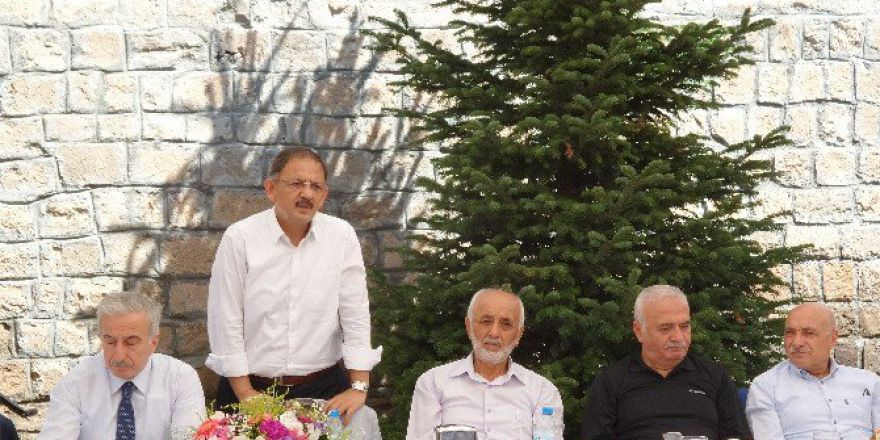 Bakan Özhaseki Stk Temsilcileri İle Buluştu