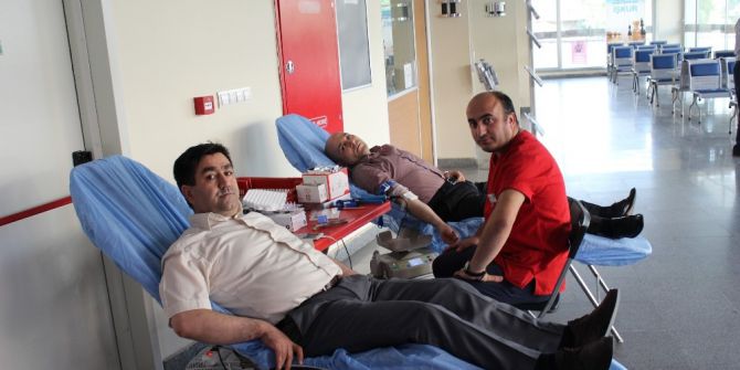 İşkur Personeli Kan Bağışında Bulundu