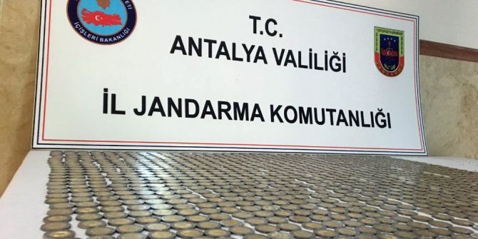 Antalya Bin 30 Adet Sahte 2 Euro Ele Geçirildi
