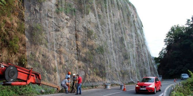 Taş Düşmesine Karşı Tel Örgü