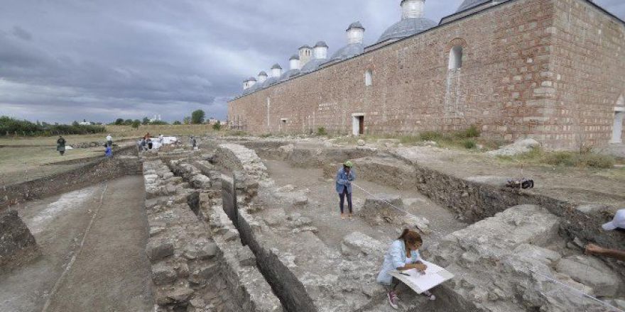 Kazı Çalışmaları Devam Ediyor