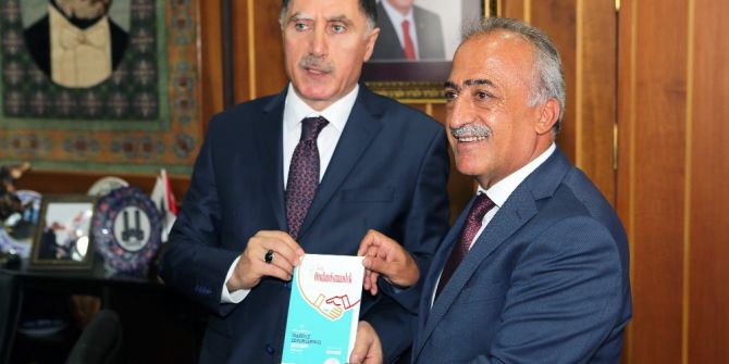 Şeref Malkoç’tan Rektör Çomaklı’ya Nezaket Ziyareti