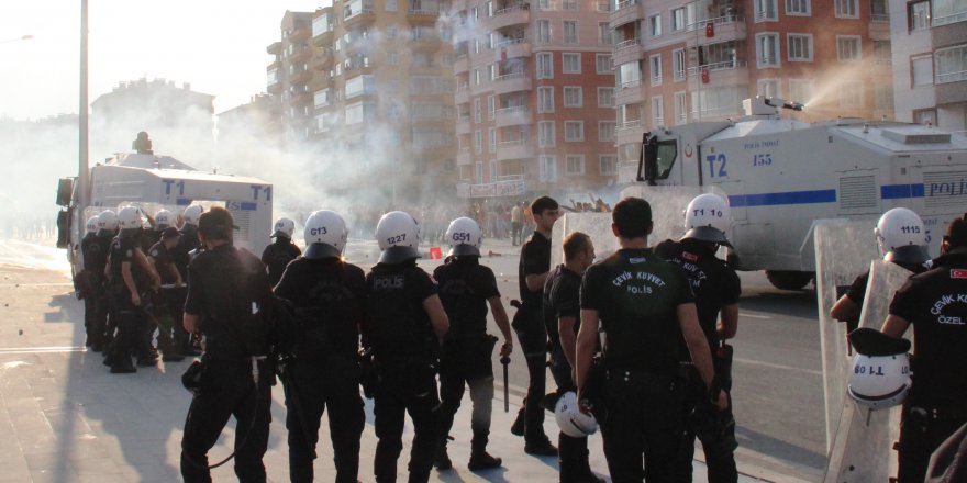 Süper Kupa Maçı Öncesi Stadyum Önünde Olaylar Çıktı