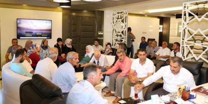 Başkan Kutlu Vatandaşların Sorun Ve Sıkıntılarını Dinliyor