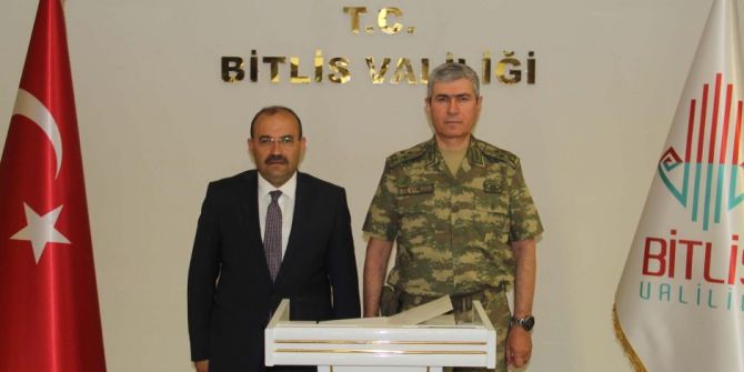 Korgeneral Uyar’dan Vali Ustaoğlu’na Ziyaret
