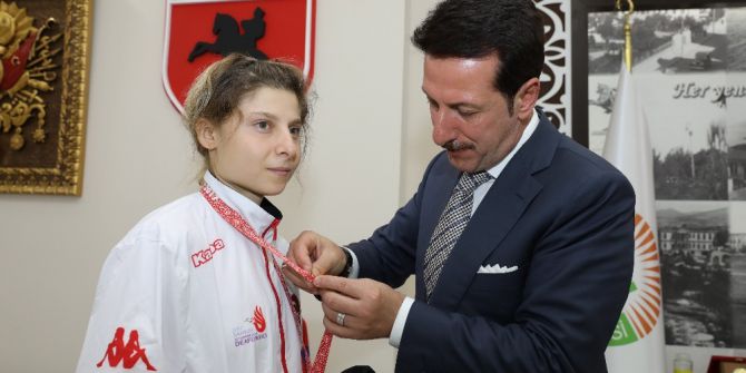 Başkan Tok’tan Olimpiyat Şampiyonu Merve’ye Altın
