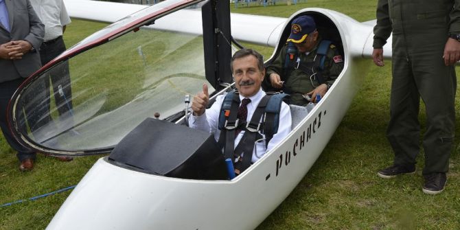 Thk’dan Başkan Ataç’a Planör Uçuş Belgesi