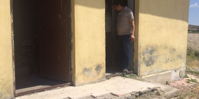 Çaldıran’daki Okullarda Onarım Tespit Çalışması