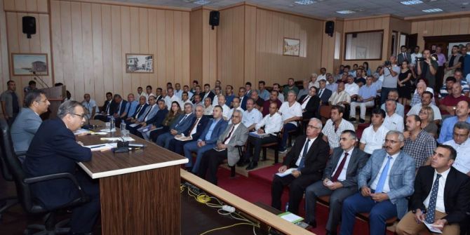 Vali Su, Muhtarlarla Buluştu