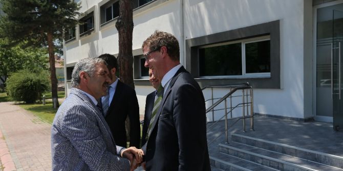 Başkan Çelik, Kayserigaz’ın Yönetim Kurulu Toplantısına Katıldı