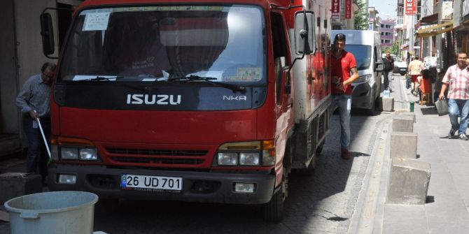 Dubalarda Hatalı Parkın Önüne Geçemiyor