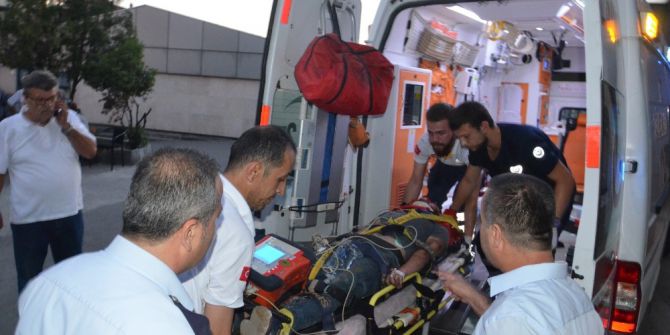 Motosikleti İle Trenin Altında Kalan Genç Kurtarılamadı