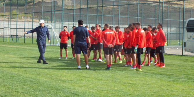 Van Büyükşehir Belediyespor Çalışmalarına Devam Ediyor